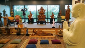 Salle d'enseignement et de méditation de la Fondation Poorna-Jnana Yoga